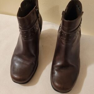 Clarks Dream Belle Women's Brown Leather Side Zip Heeled Ankle Booties Size 7M
